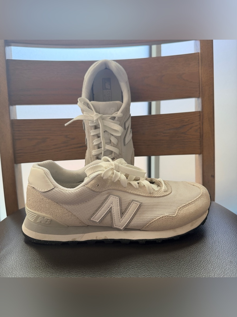 New Balance 515 Classics shoes  in a white and grey colorway women size 8